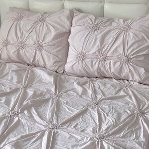 Pottery Barn Teen Ruched Rosette Pintuck Duvet Full/Queen 2 Standard Shams Blush